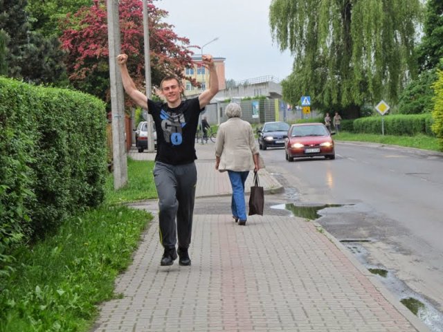 Rozegraj okolicę!